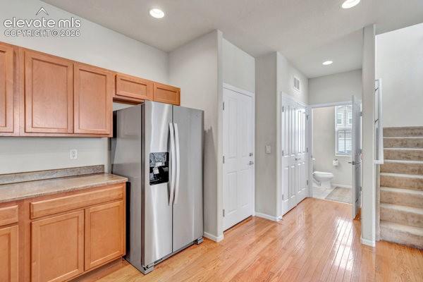 Image 10 of 35: Kitchen