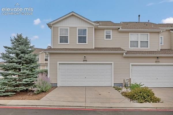 Image 32 of 35: Attached 2-car Garage!  Most Big Trucks Fit!