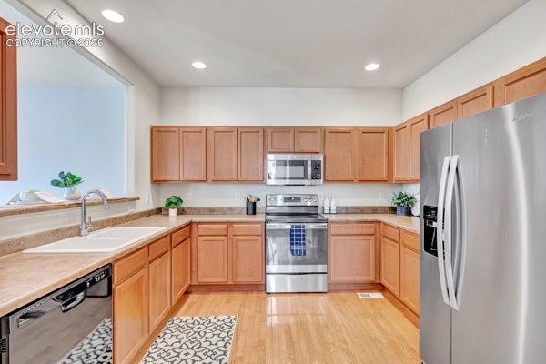 Image 8 of 35: Kitchen