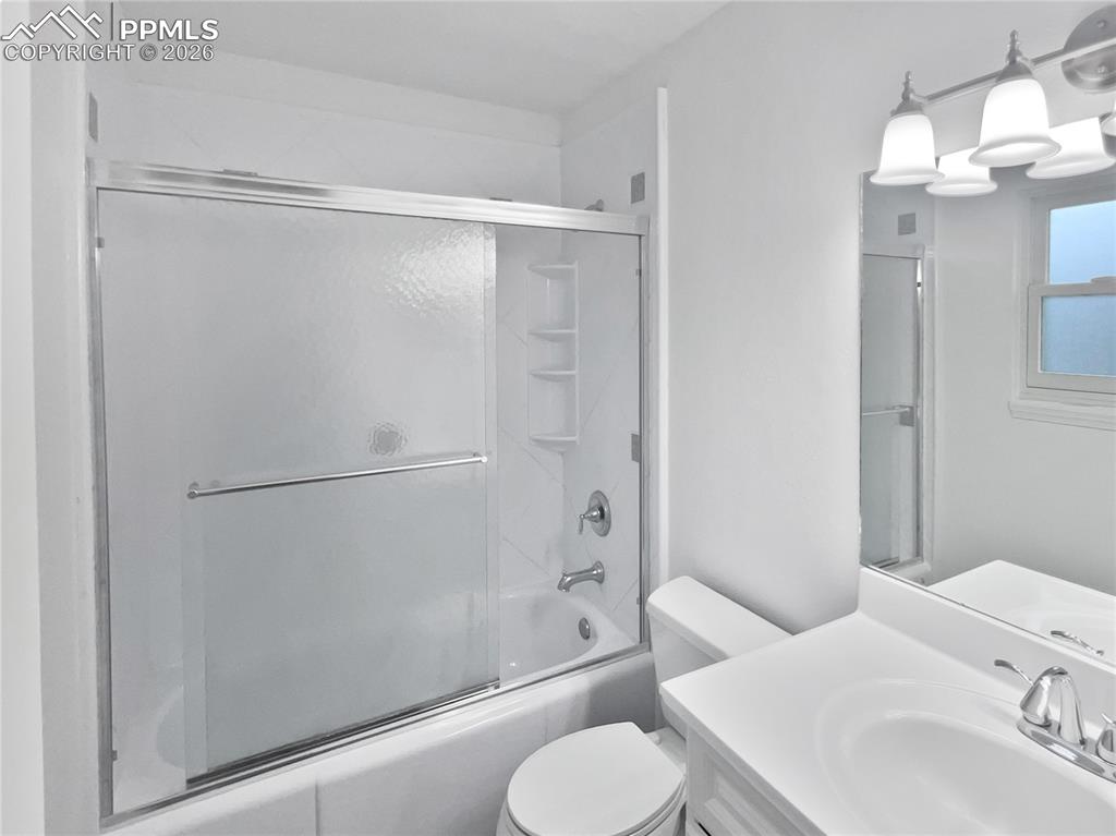 Image 16 of 21: No Description Available