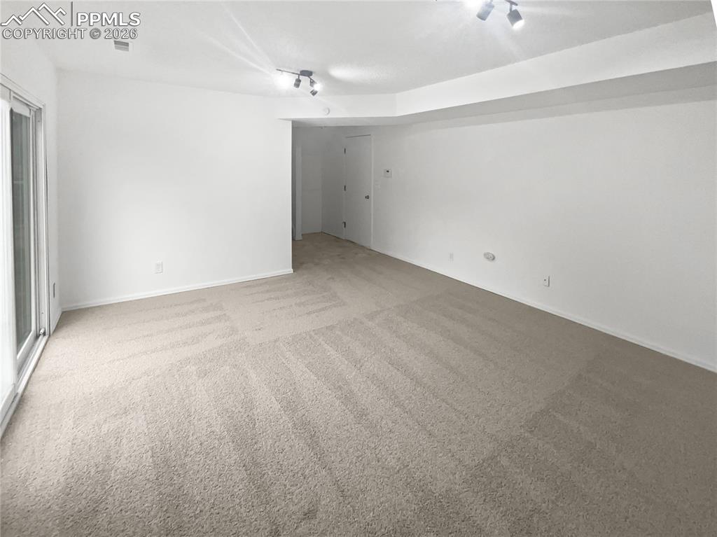 Image 19 of 21: No Description Available