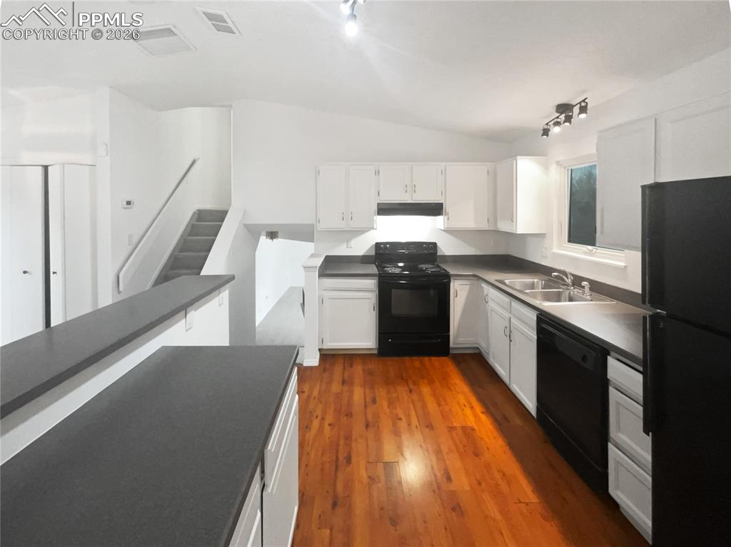 Image 8 of 21: No Description Available