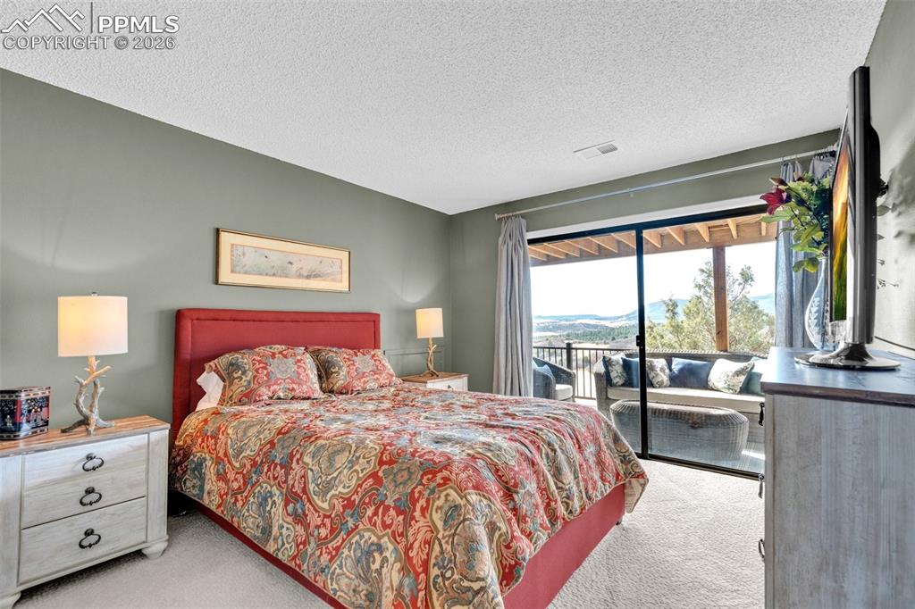 Image 36 of 45: Bedroom