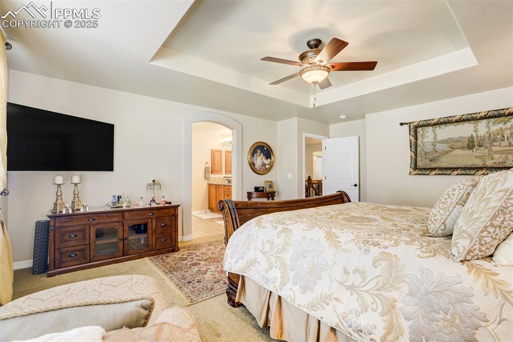 Image 20 of 40: Bedroom