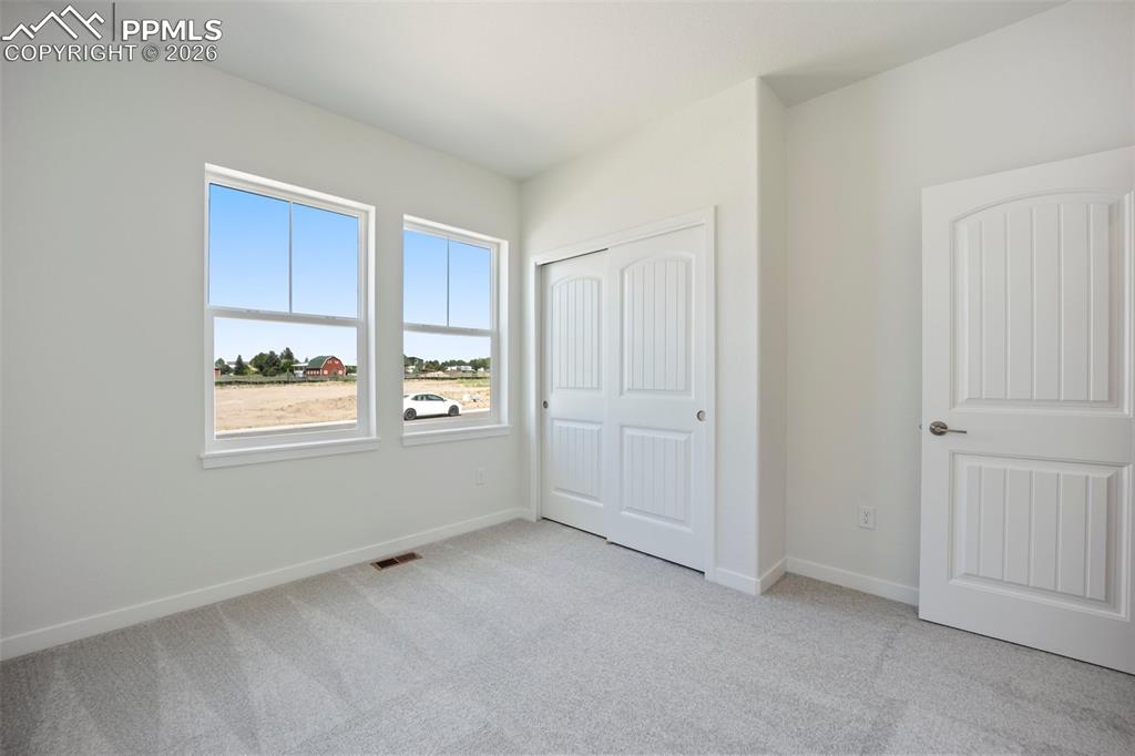 Image 17 of 37: Bedroom