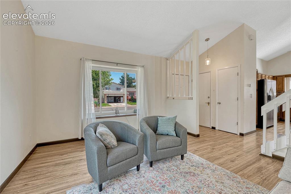 Image 6 of 40: Sitting Room