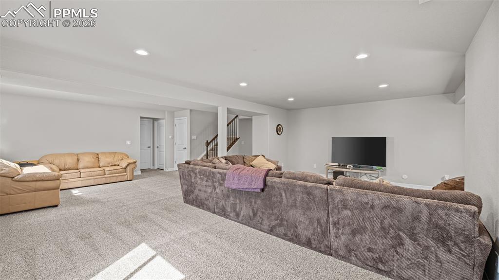 Image 22 of 32: Family Room