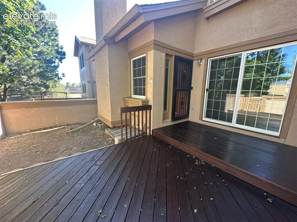 Image 3 of 27: Deck