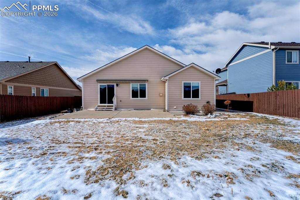 Image 33 of 35: Back of Structure