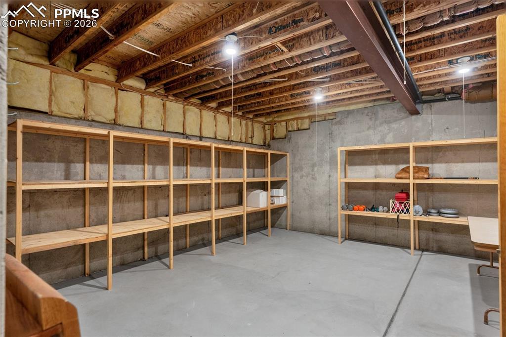 Image 40 of 50: Storage