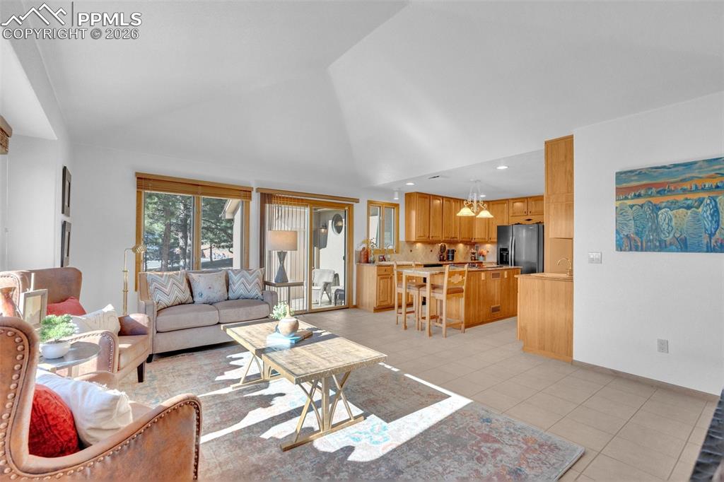 Image 9 of 50: Living Room