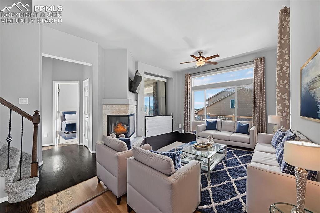 Image 11 of 50: Virtually staged.