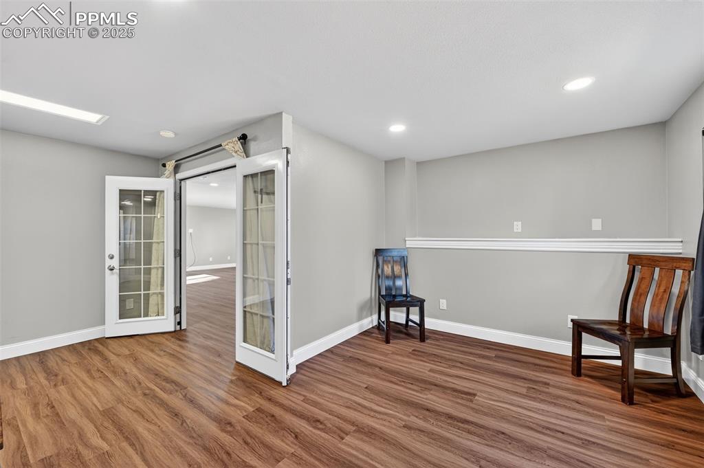 Image 44 of 50: Lower level dining room.