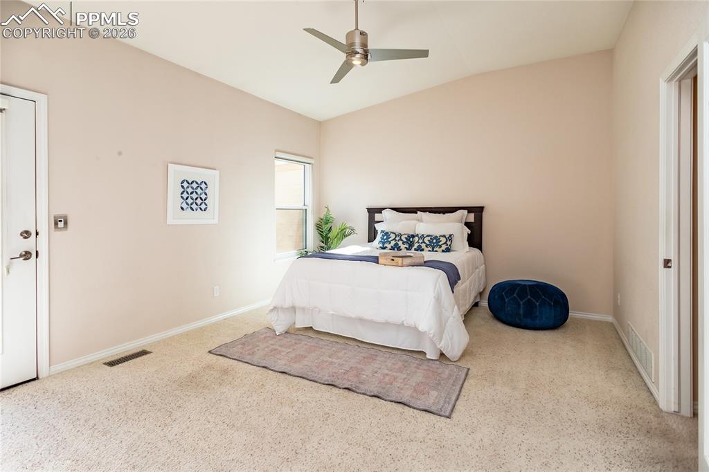 Image 21 of 45: Bedroom