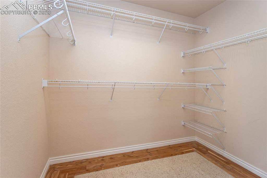 Image 24 of 45: Closet