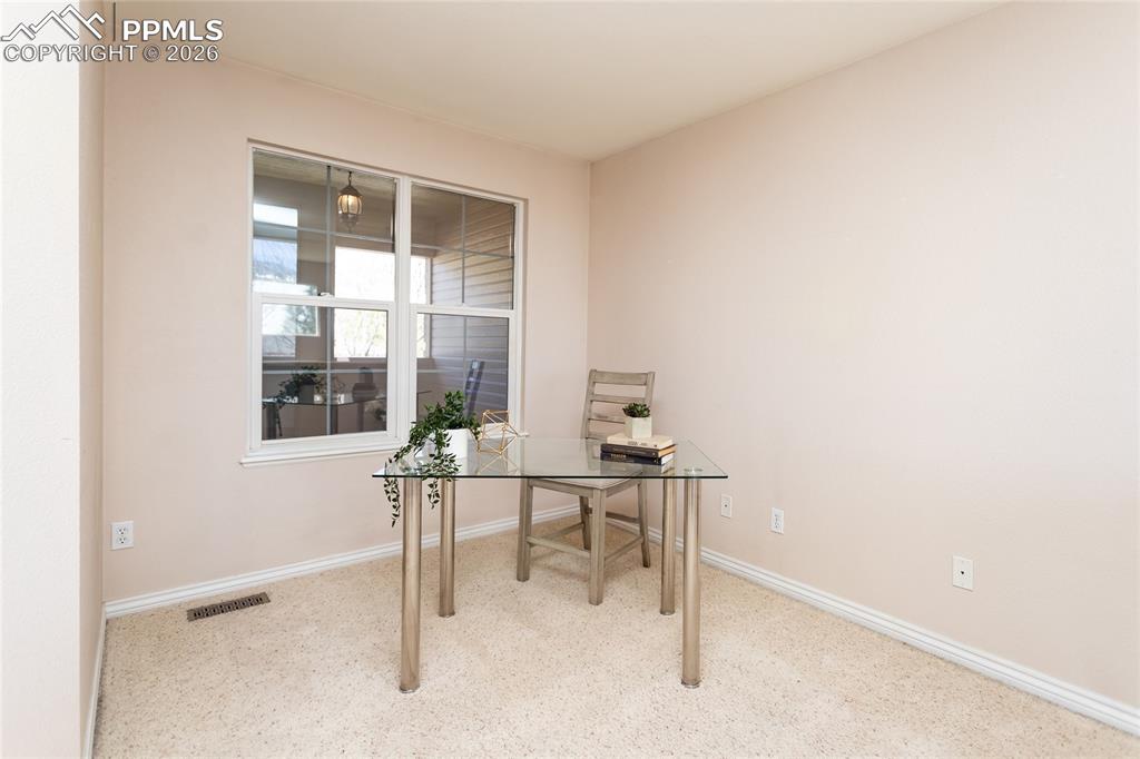 Image 27 of 45: Loft