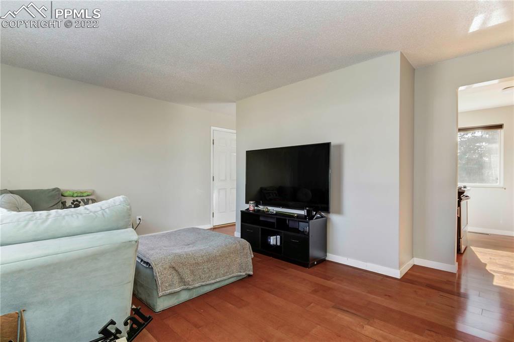 Listing 9057761, Image 4 of 26