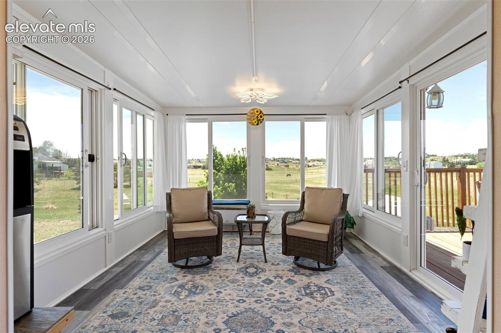 Image 11 of 50: New sun room