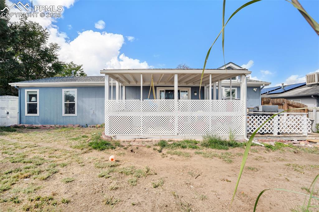 Image 22 of 24: Back of house