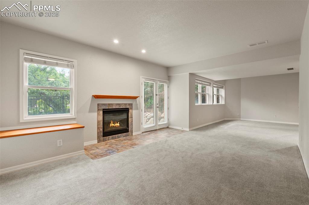 Image 37 of 49: Family Room