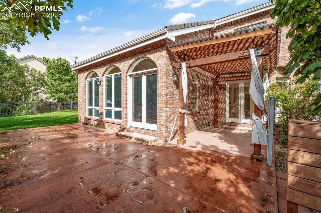 Image 46 of 49: Patio