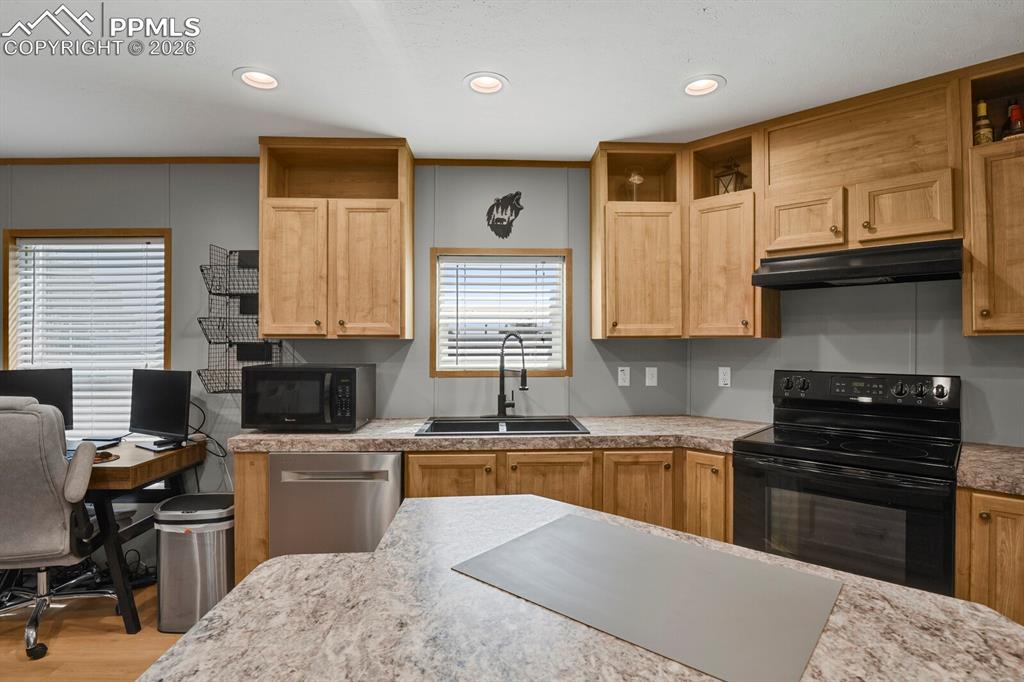 Image 15 of 50: No Description Available