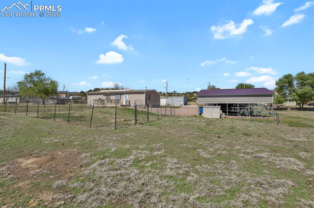 Image 40 of 50: No Description Available