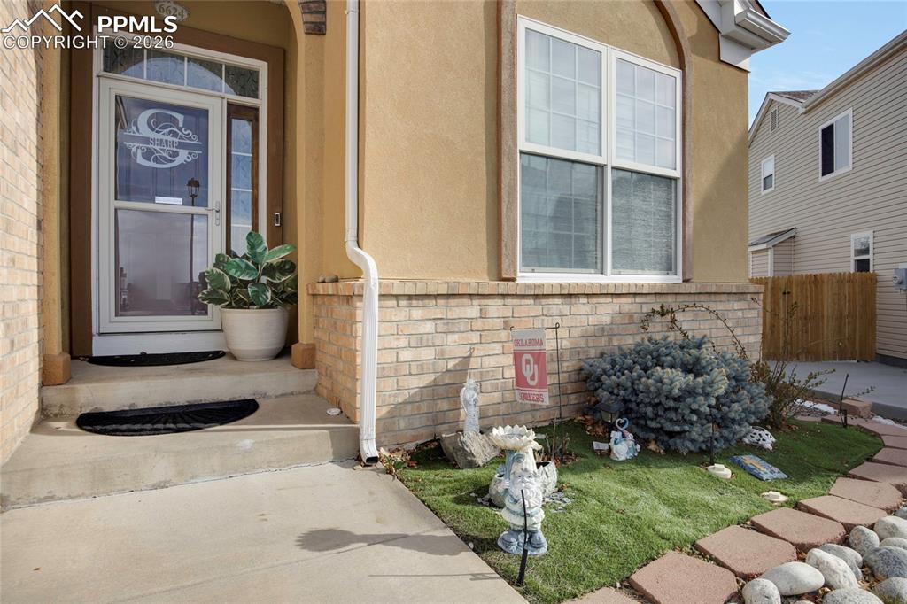 Image 2 of 36: Entry