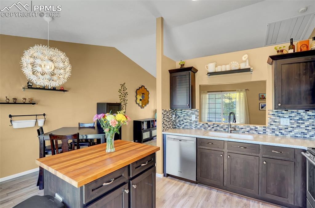 Listing 9063328, Image 9 of 32