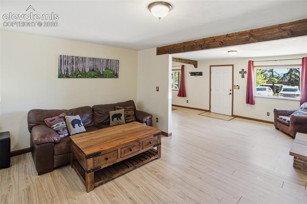 Image 3 of 16: Living Room