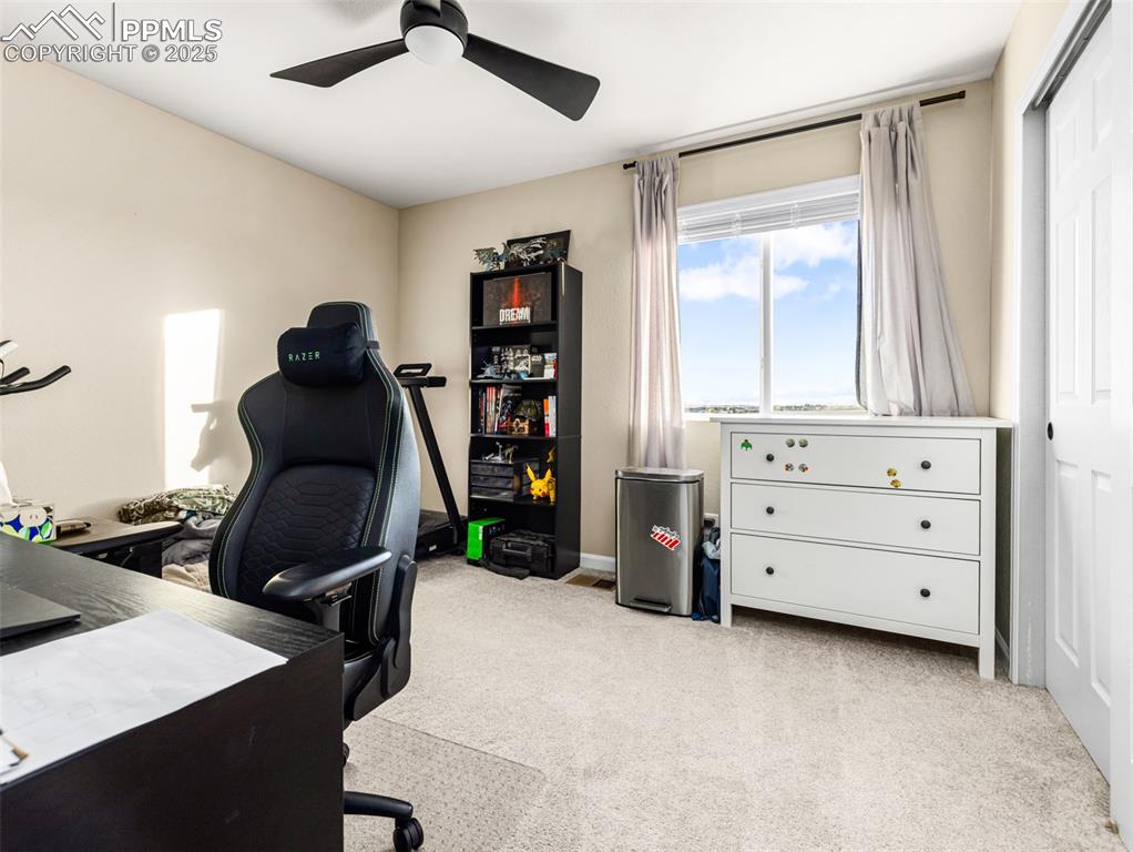 Image 13 of 30: Office