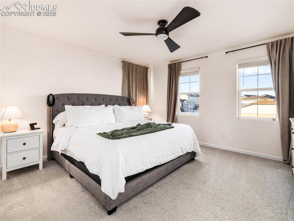 Image 19 of 30: Bedroom