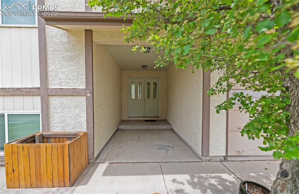 Listing 9066997, Image 2 of 27