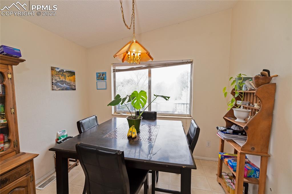 Listing 9066997, Image 6 of 27