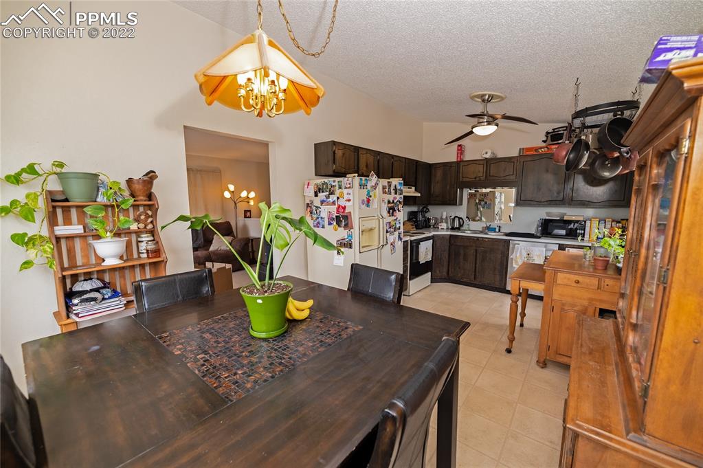 Listing 9066997, Image 7 of 27