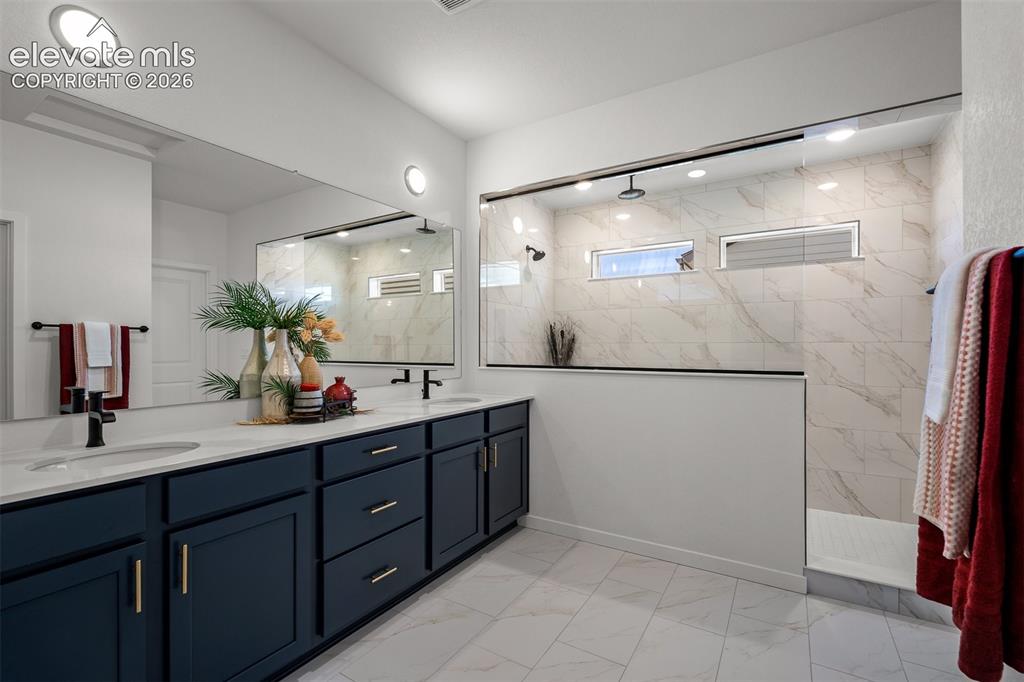 Image 20 of 39: Master Bathroom