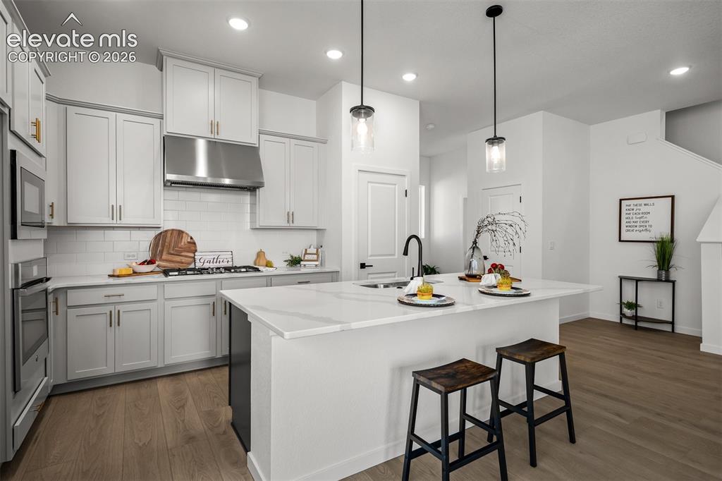 Image 7 of 39: Kitchen