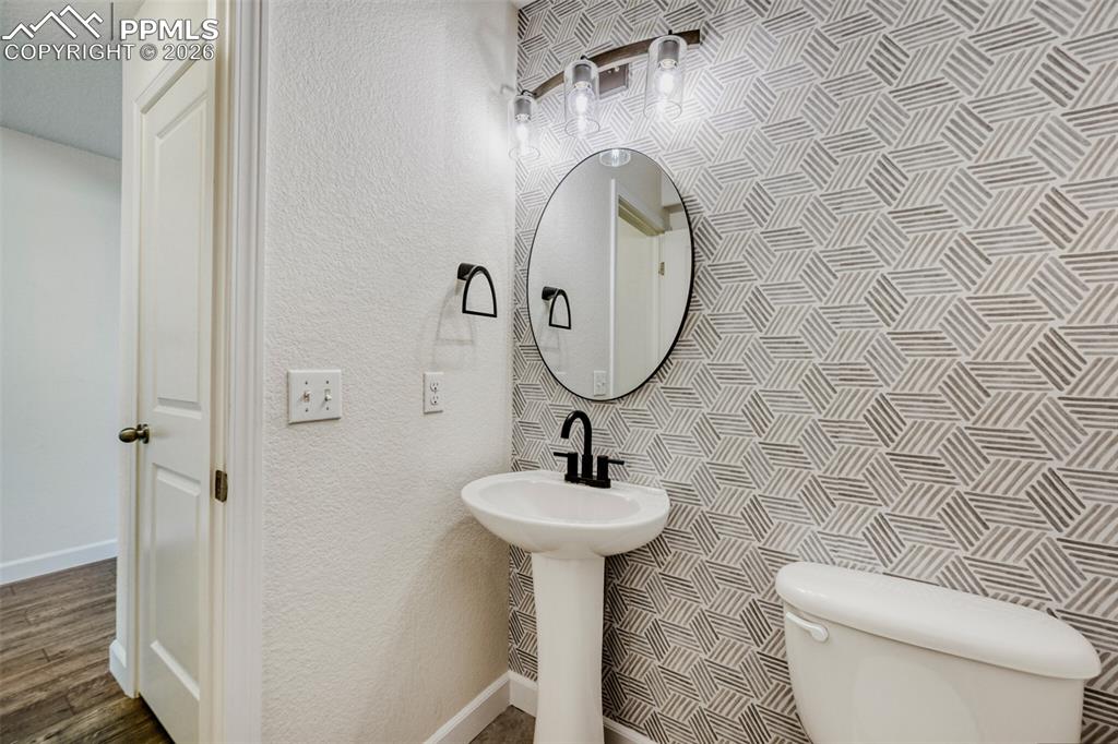 Image 13 of 26: Bathroom