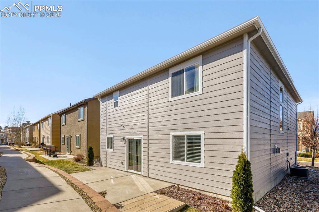 Image 25 of 26: Back of Structure