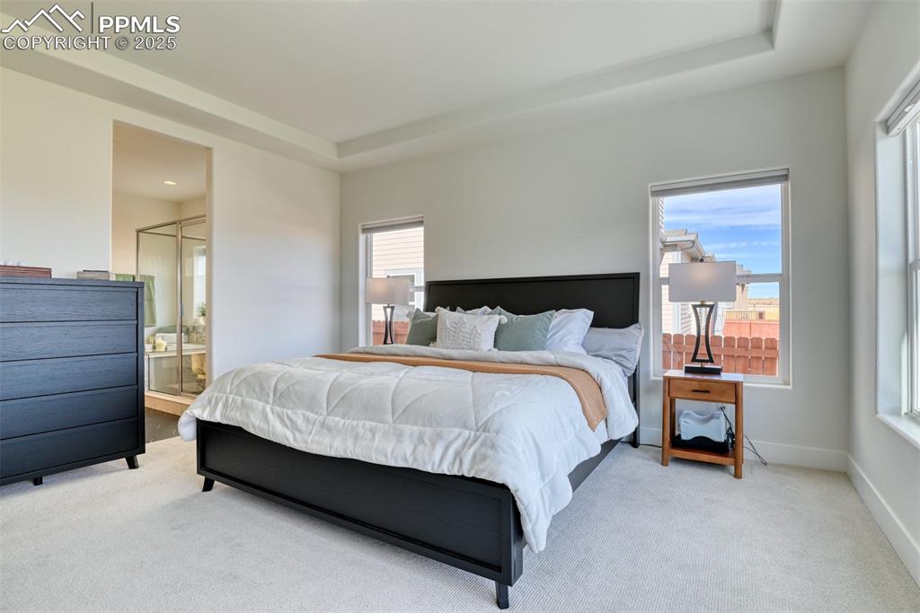 Image 18 of 49: Bedroom