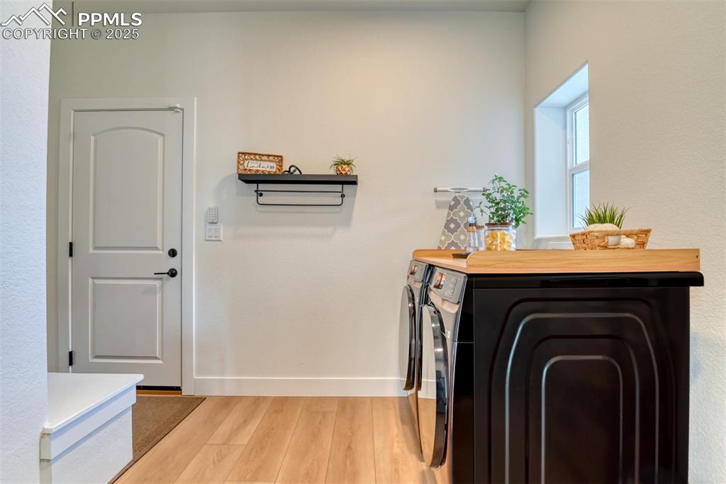 Image 27 of 49: Laundry