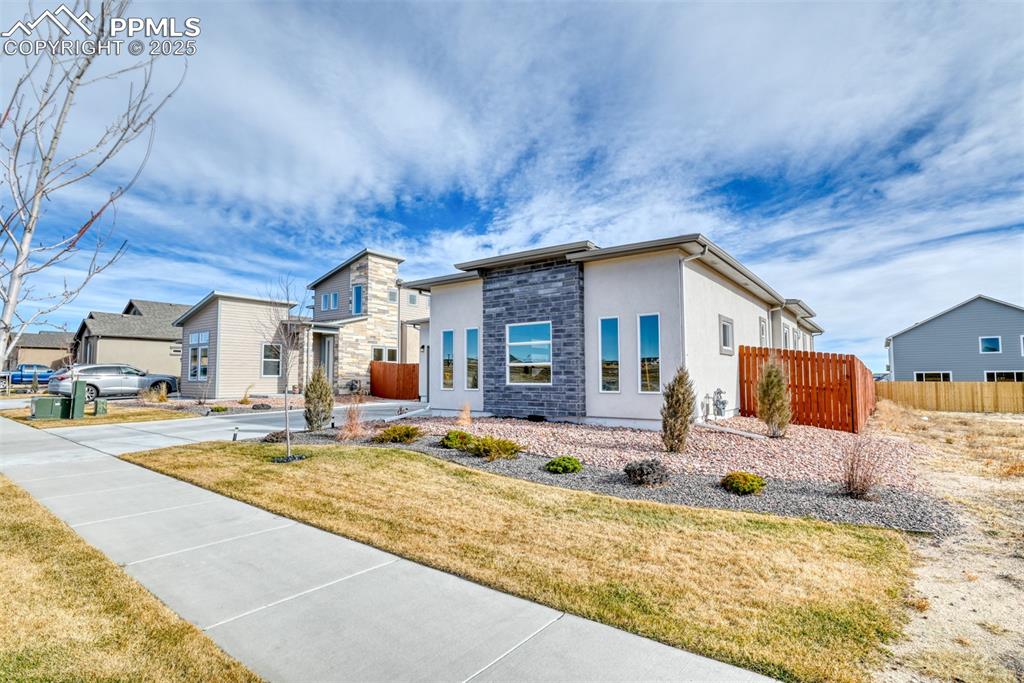 Image 3 of 49: Front of Structure