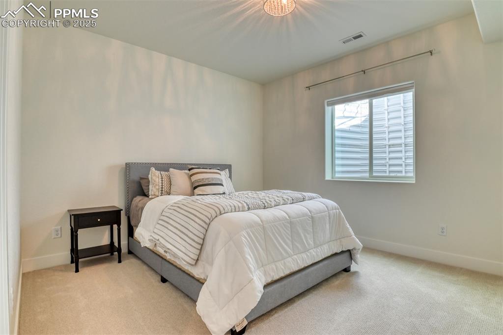 Image 39 of 49: Bedroom