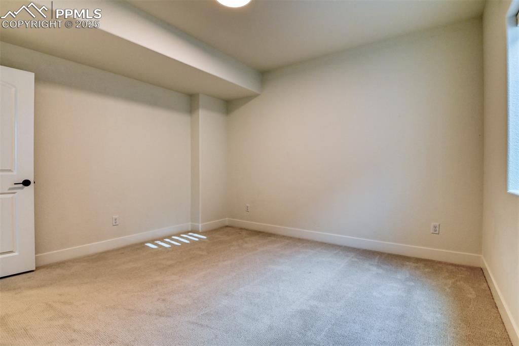 Image 41 of 49: Bedroom