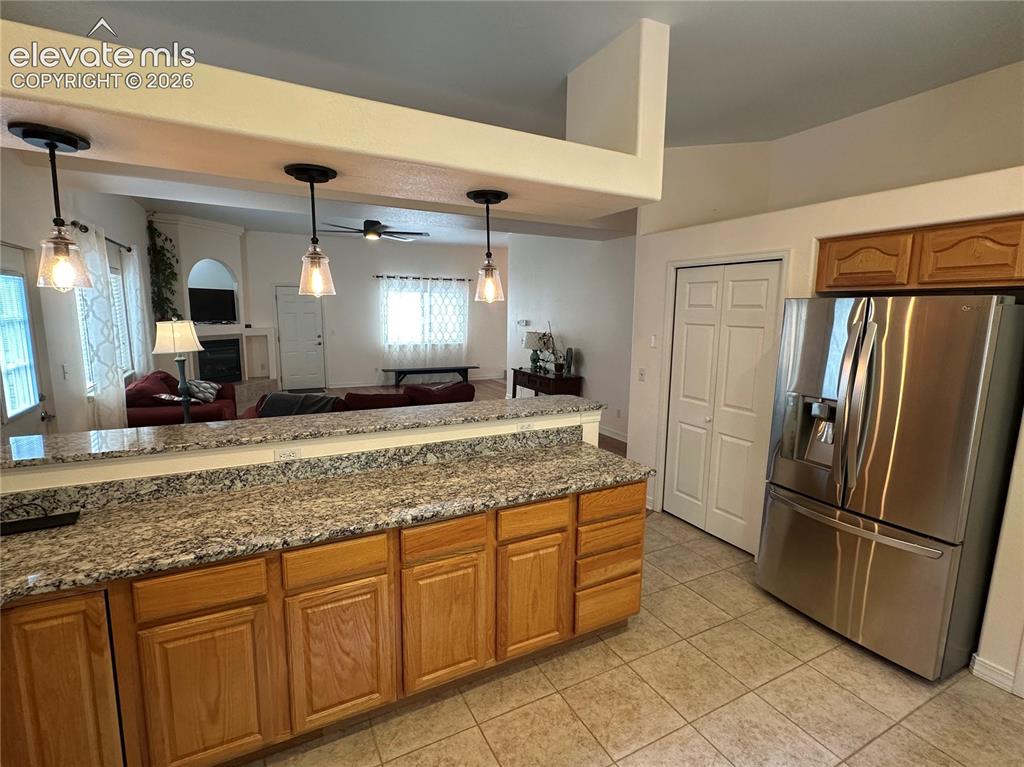 Image 10 of 33: Kitchen