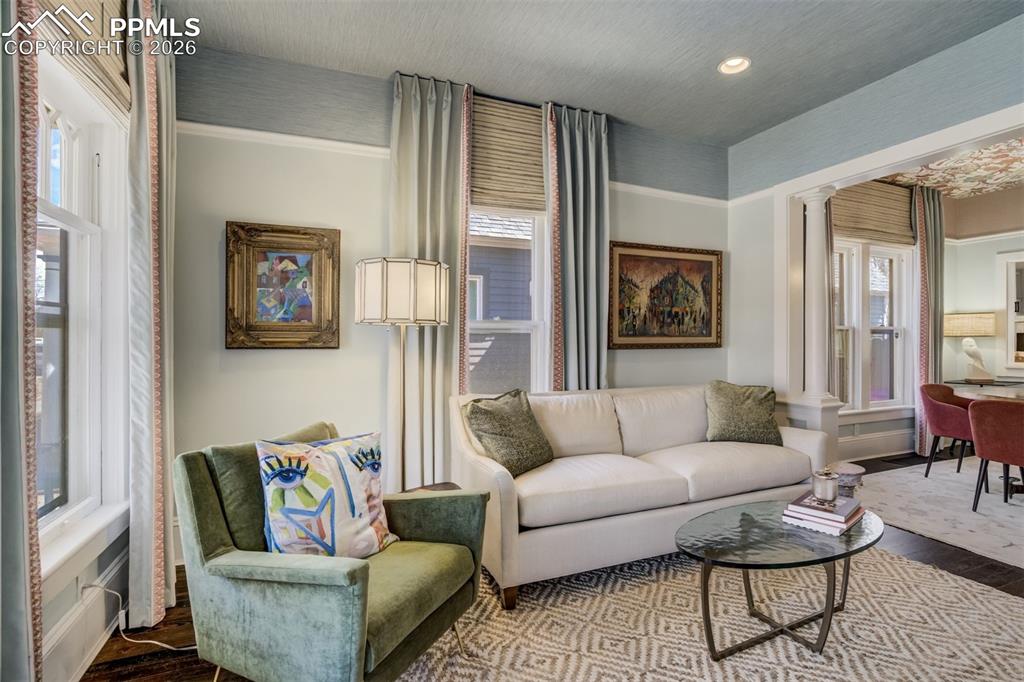 Image 4 of 39: Living Room