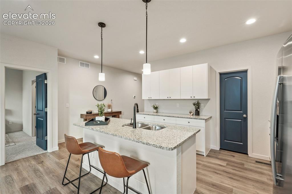 Image 11 of 47: Kitchen