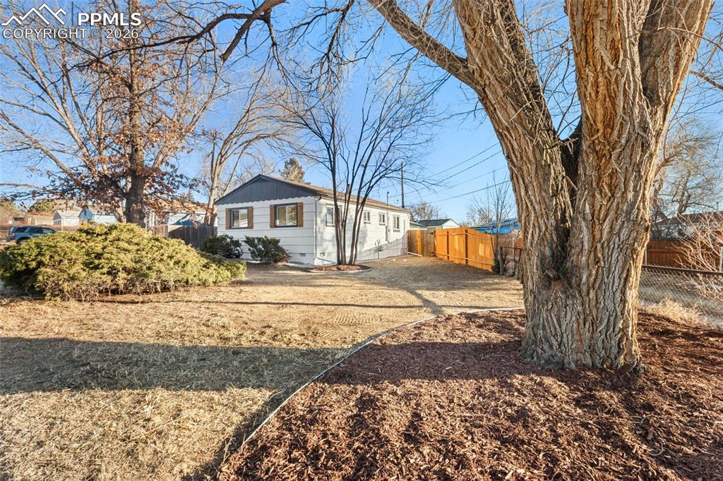 Image 2 of 22: Side of Structure