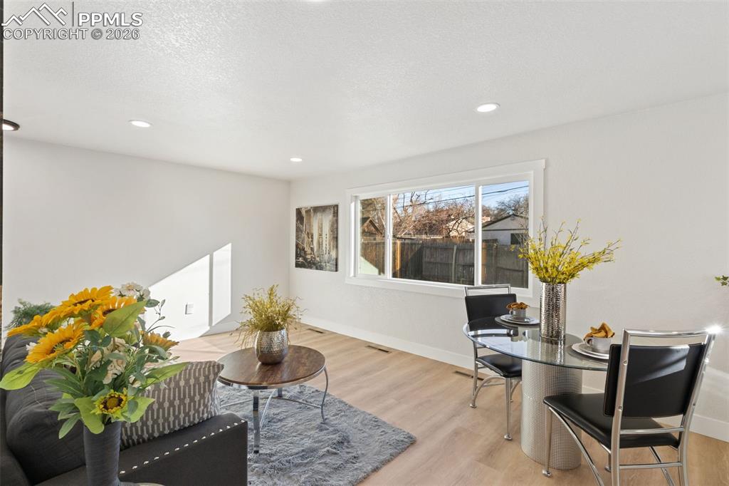 Image 6 of 22: Living Room