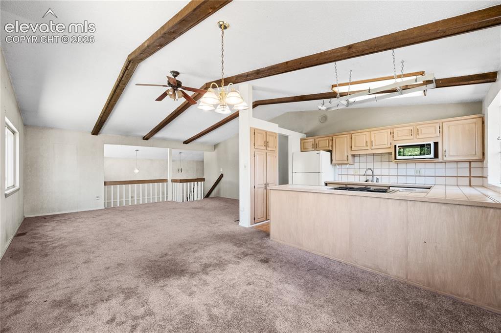 Image 9 of 38: Kitchen